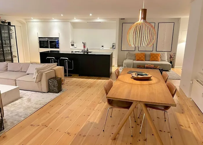 High-end In * København